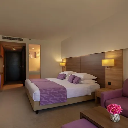 Vitality Punta Hotel