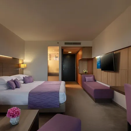 Vitality Punta Hotel